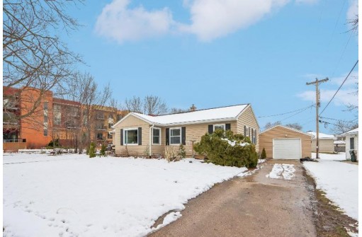 4312 S Owen Drive, Madison, WI 53711