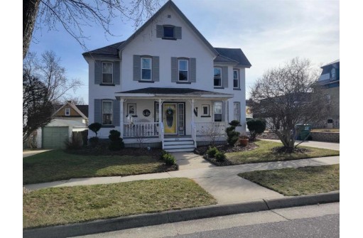 224 W Franklin Street, Portage, WI 53901