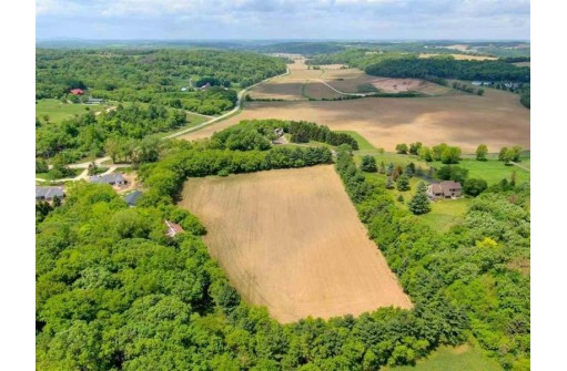 18.94AC Enchanted Valley, Middleton, WI 53562