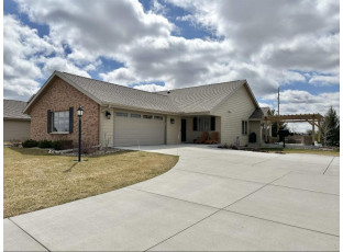 3844 Red Hawk Court Janesville, WI 53546