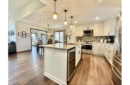 3844 Red Hawk Court, Janesville, WI 53546