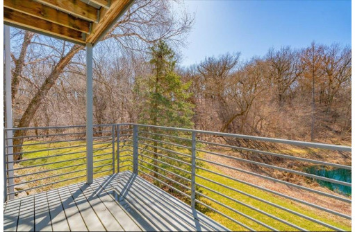 22 Hidden Hollow Trail, Madison, WI 53717