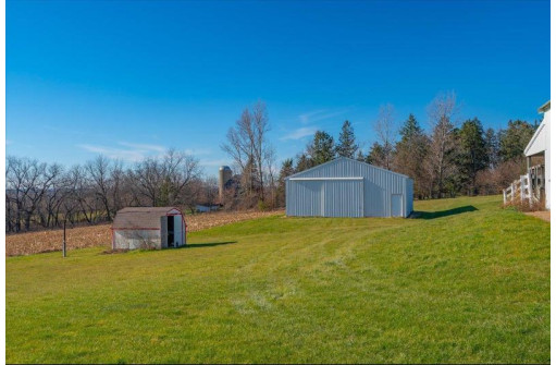 1261 County Road Z, Mount Horeb, WI 53572