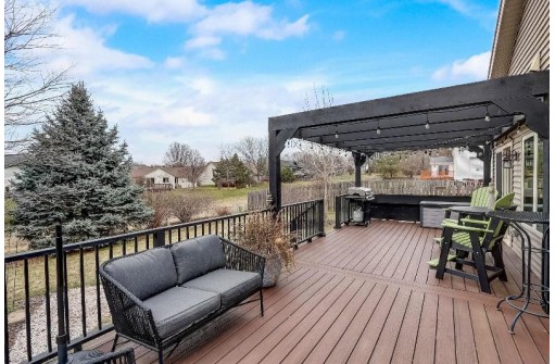 118 Pine View Drive, Madison, WI 53704