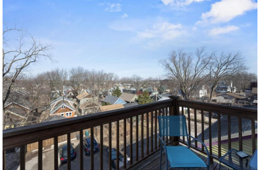 1356 Williamson Apt 2 Street, Madison, WI 53703