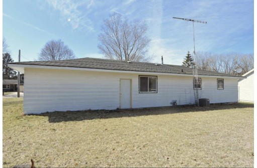 420 Haskin Drive, Pardeeville, WI 53954