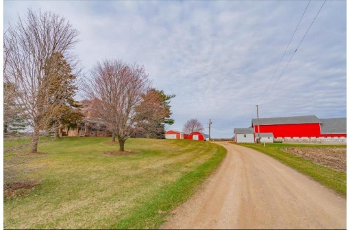 N8405 County Road D, Belleville, WI 53508