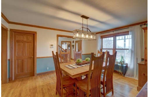 1730 Lewis Road, Mount Horeb, WI 53572