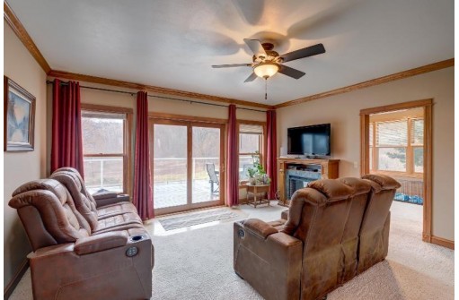 1730 Lewis Road, Mount Horeb, WI 53572