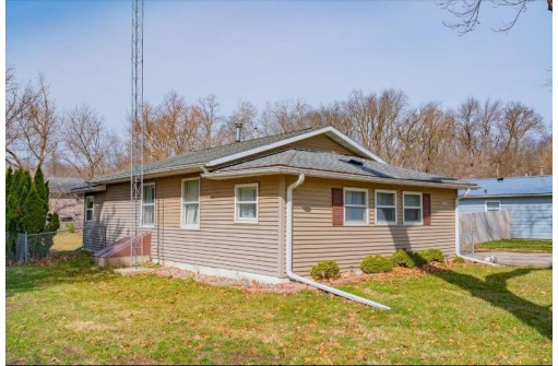 N1041 Olson Road, Edgerton, WI 53534