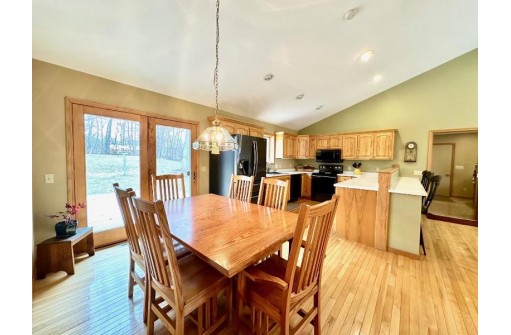 W11361 Van Buren Road, Columbus, WI 53925