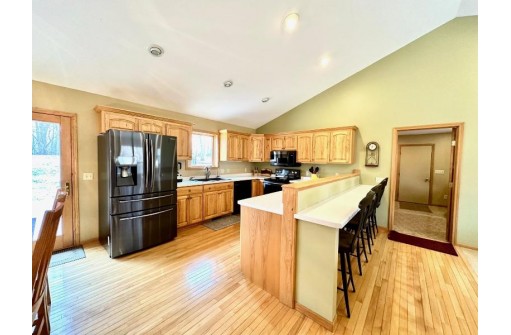 W11361 Van Buren Road, Columbus, WI 53925