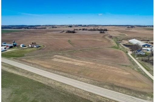 6685 County Road P, Dane, WI 53529