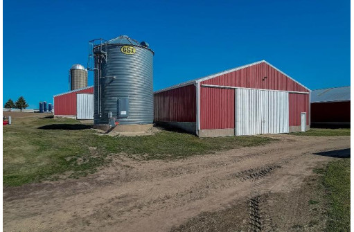 6685 County Road P, Dane, WI 53529