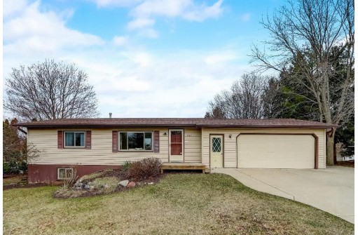 943 Cass Place, Lake Mills, WI 53551