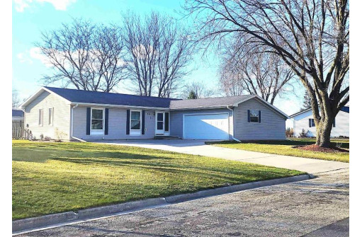 959 Ridge Avenue, Lancaster, WI 53813-2120