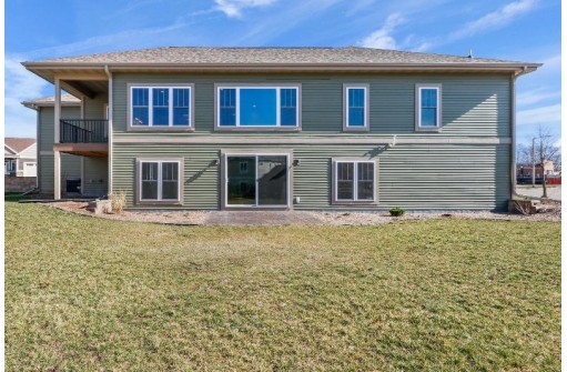 239 W Nelson Street, Deerfield, WI 53531