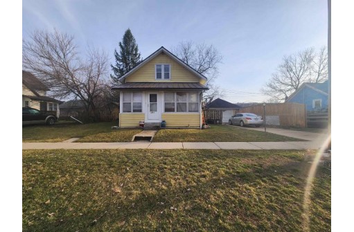 341 W 2nd Street, Richland Center, WI 53581