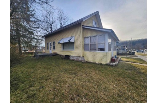 341 W 2nd Street, Richland Center, WI 53581