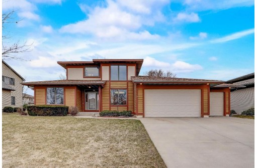 511 S Meadowbrook Lane, Waunakee, WI 53597