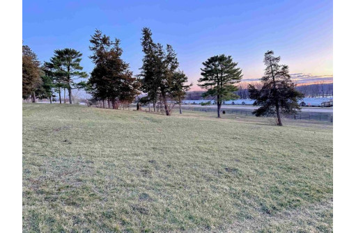 601 S Beaumont Lot 4 Road, Prairie Du Chien, WI 53821