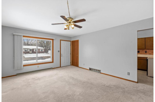 416 Grant Street, Beaver Dam, WI 53916