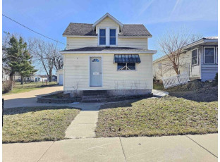 514 W Benton Street Tomah, WI 54460