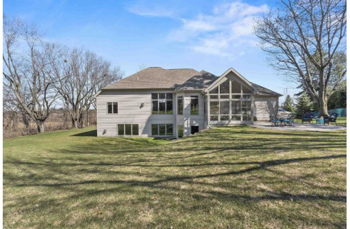 3483 Mound View Road, Verona, WI 53593