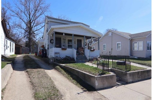 526 Caroline Street, Janesville, WI 53545