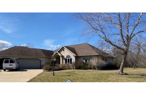 4401 Stonefield Drive, Oshkosh, WI 54902