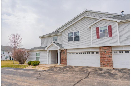 4725 Poplar Creek Drive, Madison, WI 53718