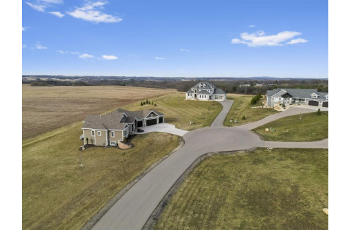 7593 Driftless Ridge Way, Verona, WI 53593