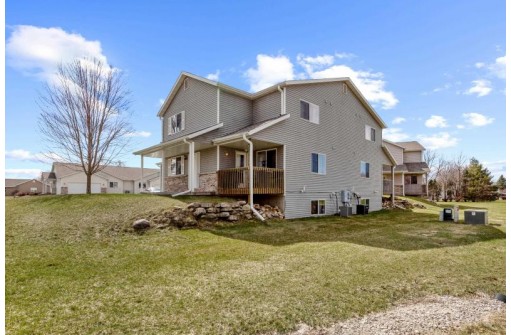 114 Mallard Circle, Beaver Dam, WI 53916