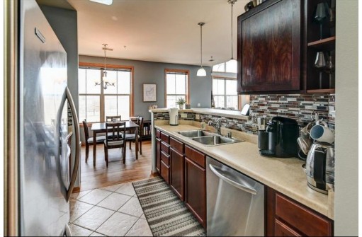 2581 Smiths Crossing 315, Sun Prairie, WI 53590