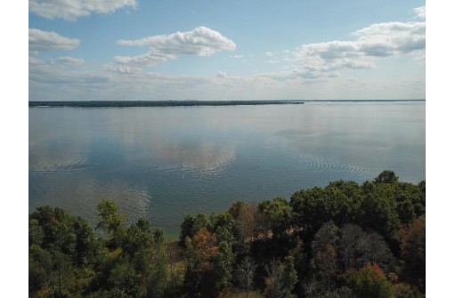 W4513 Big Bay Road, Necedah, WI 54646