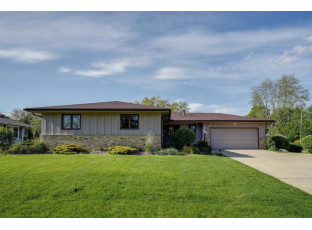 816 Roby Road Stoughton, WI 53589