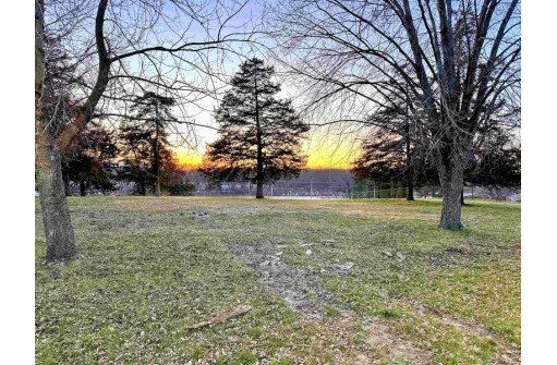 601 S Beaumont Lot 3 Road, Prairie Du Chien, WI 53821