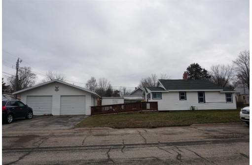 1223 S 7th Street, Prairie Du Chien, WI 53821