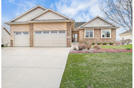 1231 Heritage Court, Sun Prairie, WI 53590