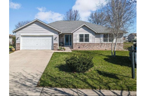 1490 St Albert The Great Drive, Sun Prairie, WI 53590