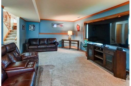 30 Arial Circle, Madison, WI 53719