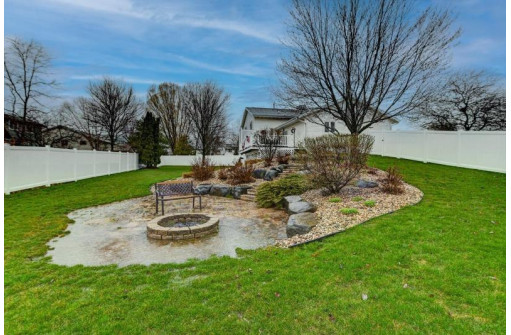 30 Arial Circle, Madison, WI 53719