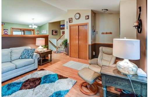 30 Arial Circle, Madison, WI 53719