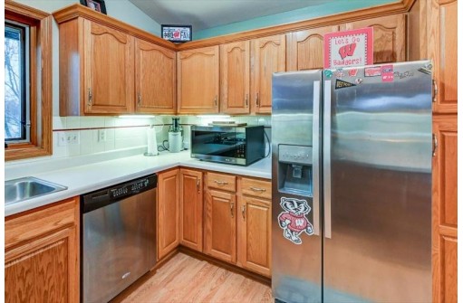 30 Arial Circle, Madison, WI 53719