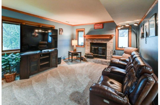 30 Arial Circle, Madison, WI 53719