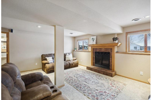 2685 Sylver Ridge Lane, Sun Prairie, WI 53590