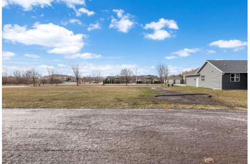 433 Village Lane, Ripon, WI 54971