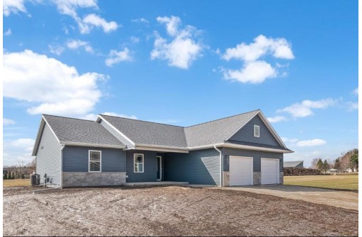 433 Village Lane, Ripon, WI 54971