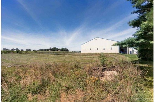 2069 County Road T, Marshall, WI 53559