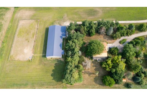 2069 County Road T, Marshall, WI 53559